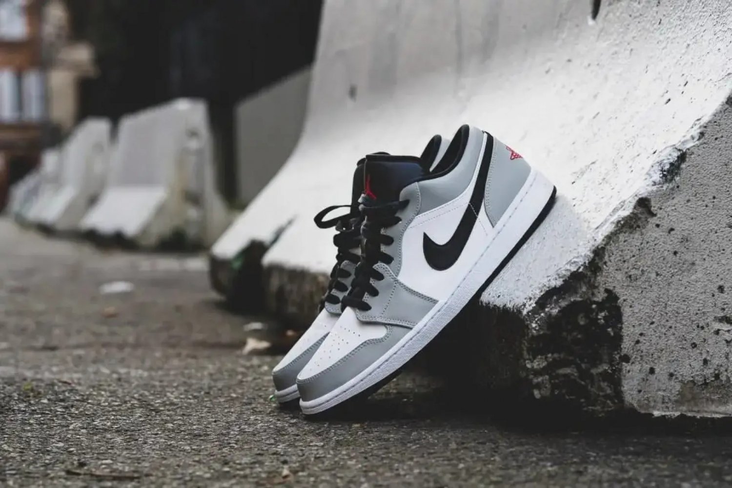 Jordan 1 Low Light Smoke Grey