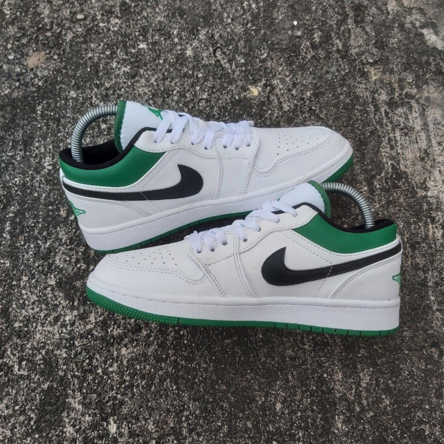 Jordan 1 Low White Lucky Green Black