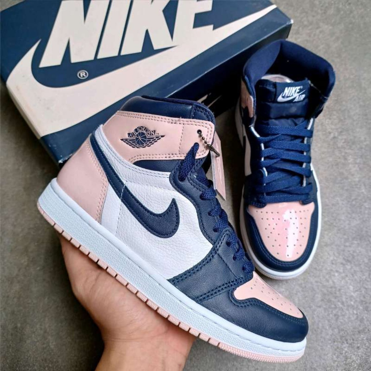 Jordan 1 Retro High OG Atmosphere