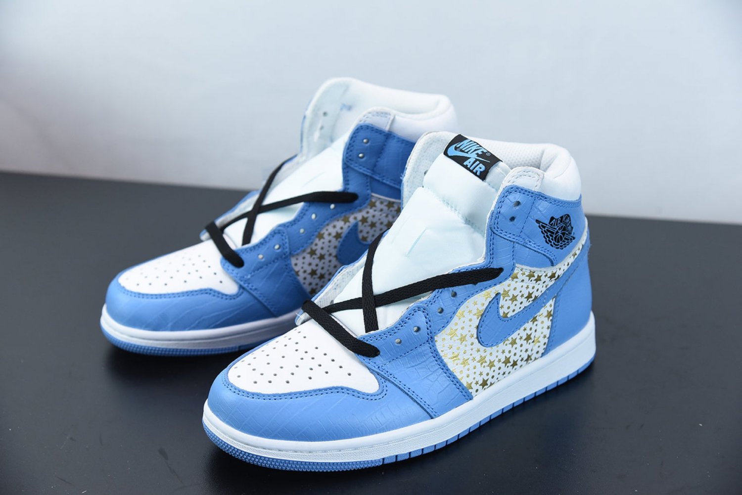 Jordan 1 Retro High Supreme Blue Stars