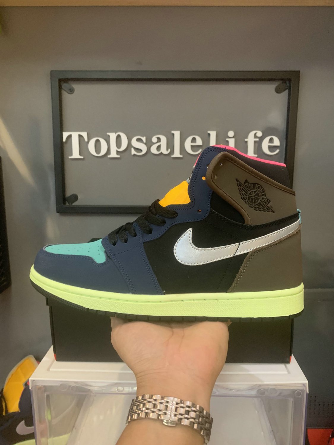 Jordan 1 Retro High 'Tokyo Bio Hack' [also worn by William Chan]