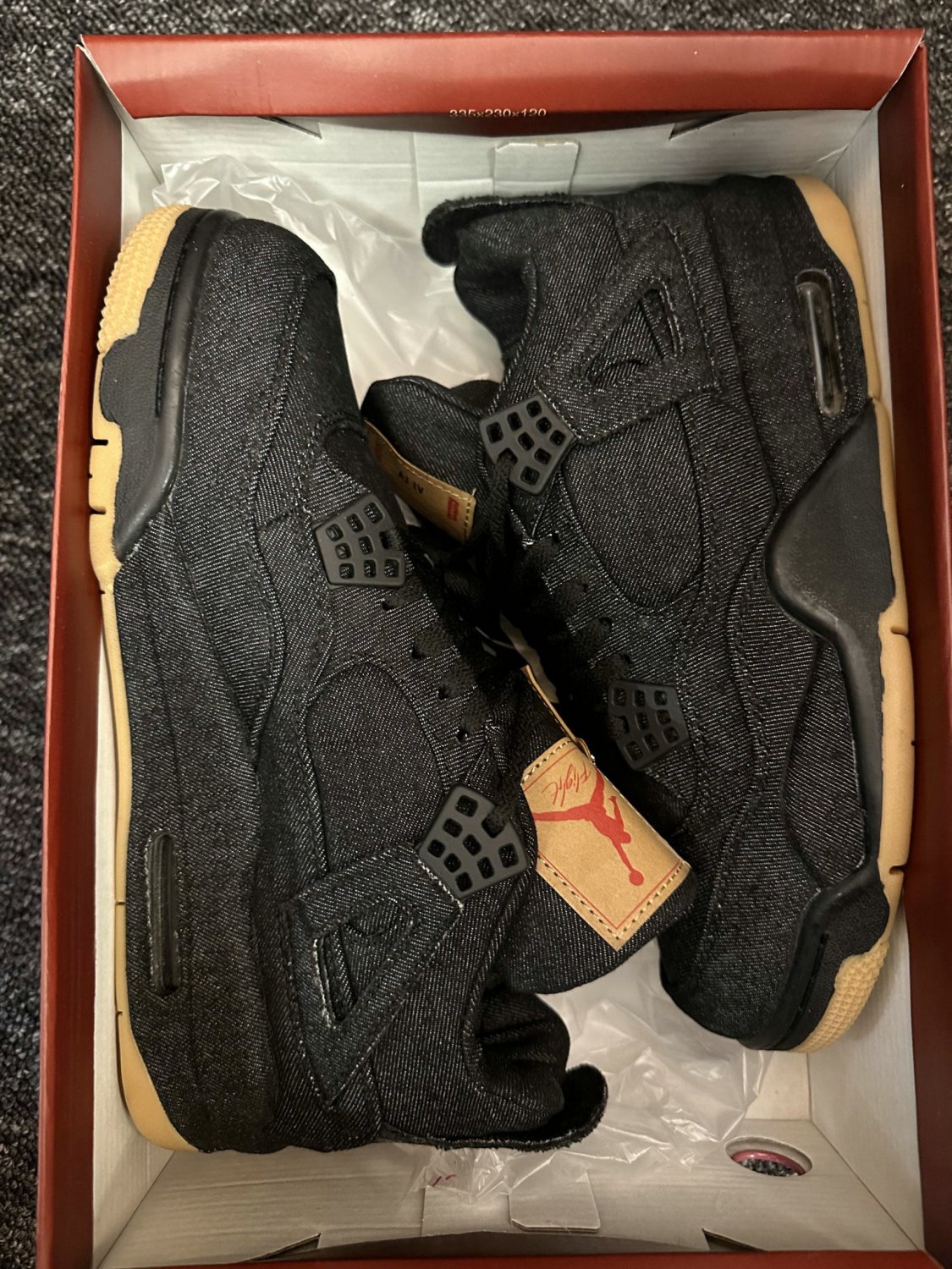 Jordan 4 Retro Levi's Black (GS) (Levi's Tag)