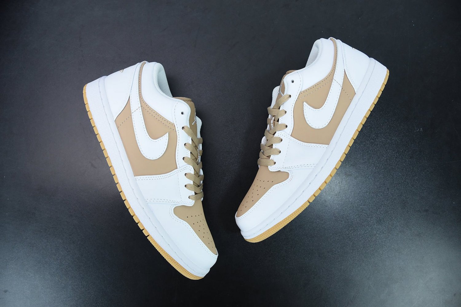 Jordan Low White Light Brown