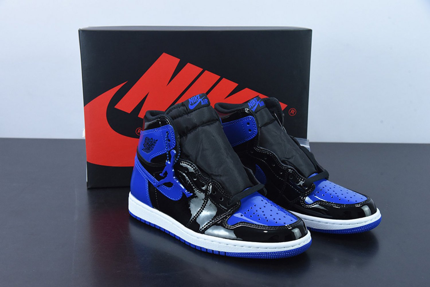 Nike Air Jordan 1 High OG &acirc;��Patent Royal&acirc;��