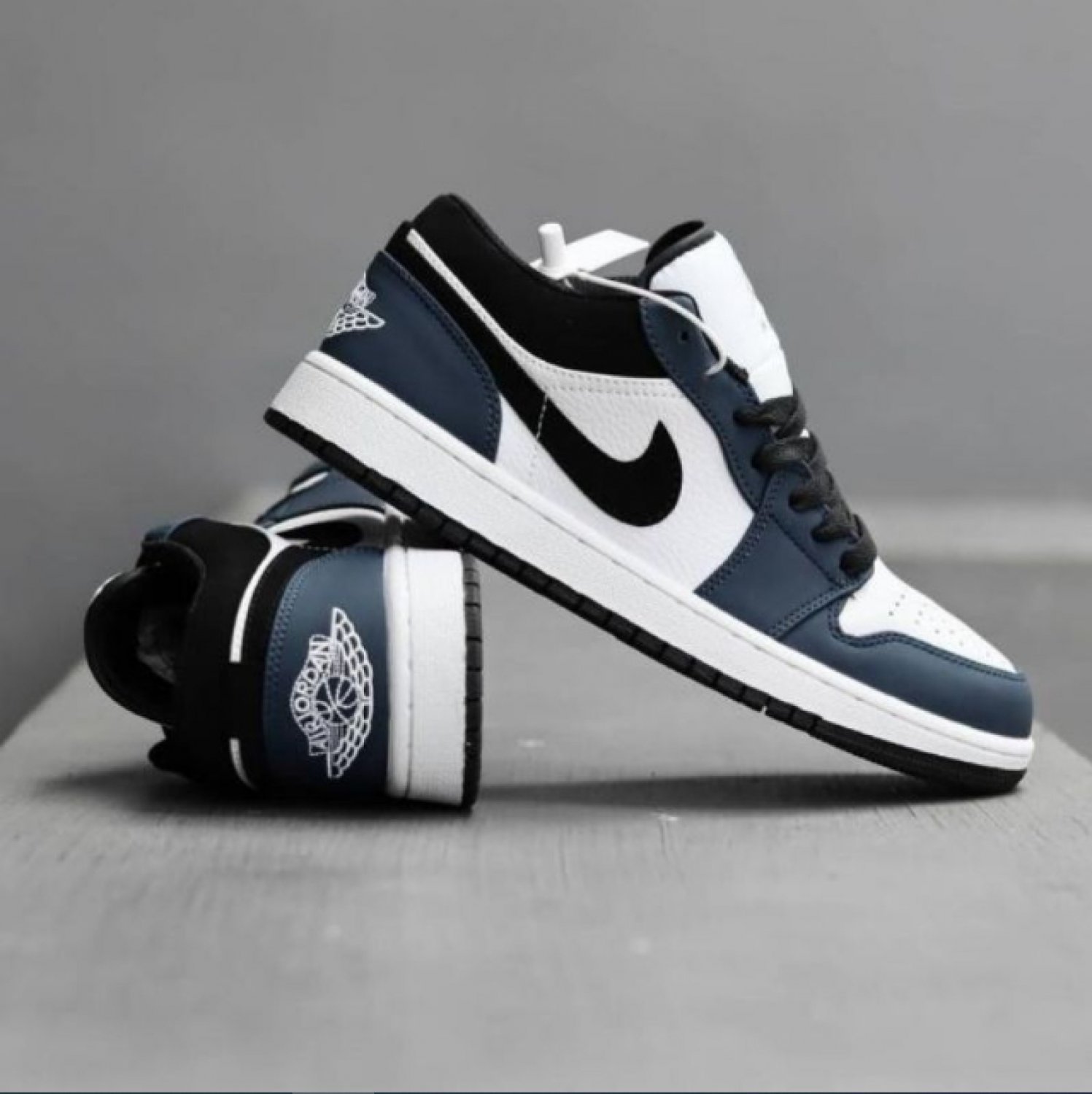 Nike Air Jordan 1 low Dark Navy white