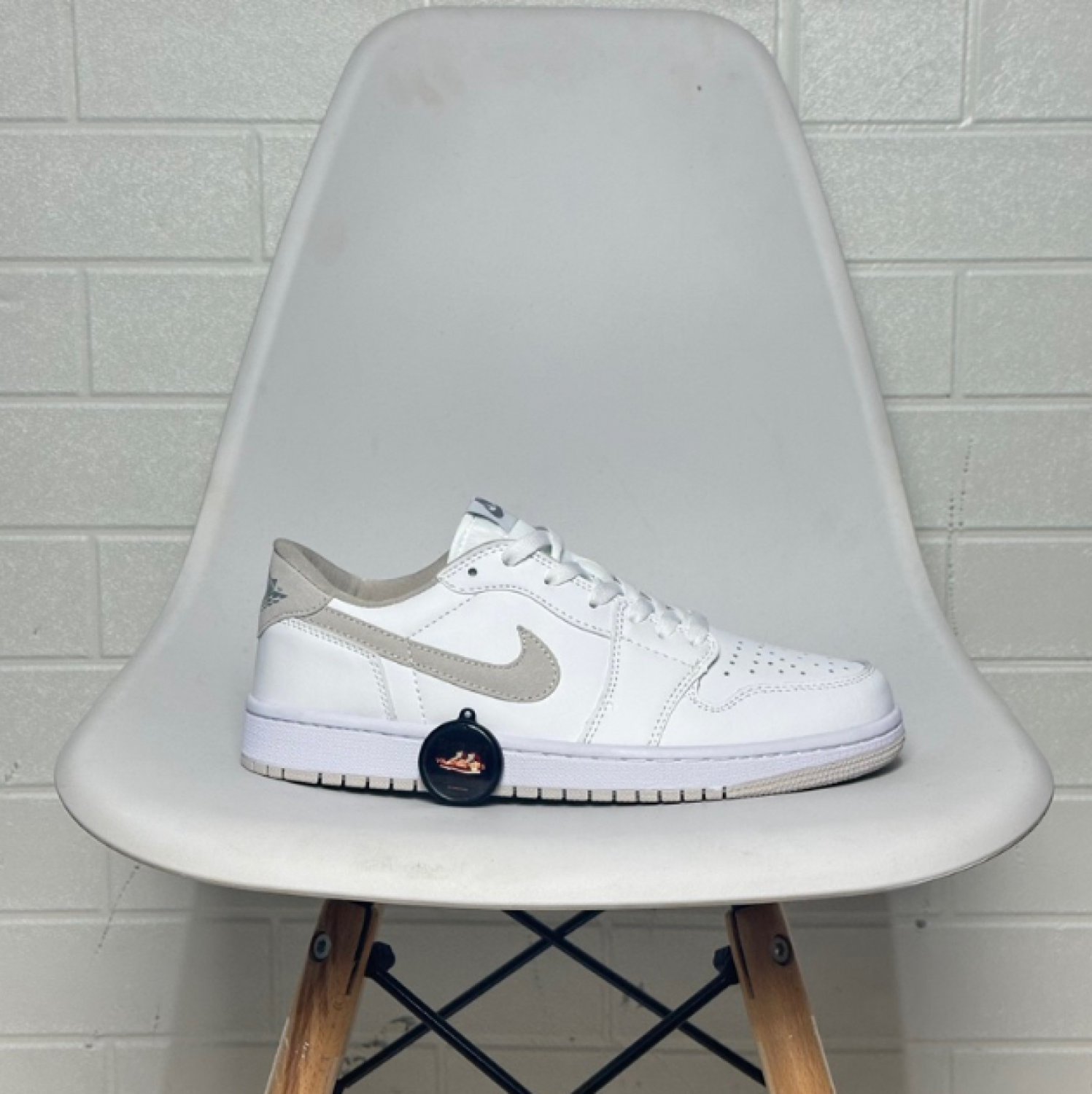 Nike Air Jordan 1 Low Neutral Grey