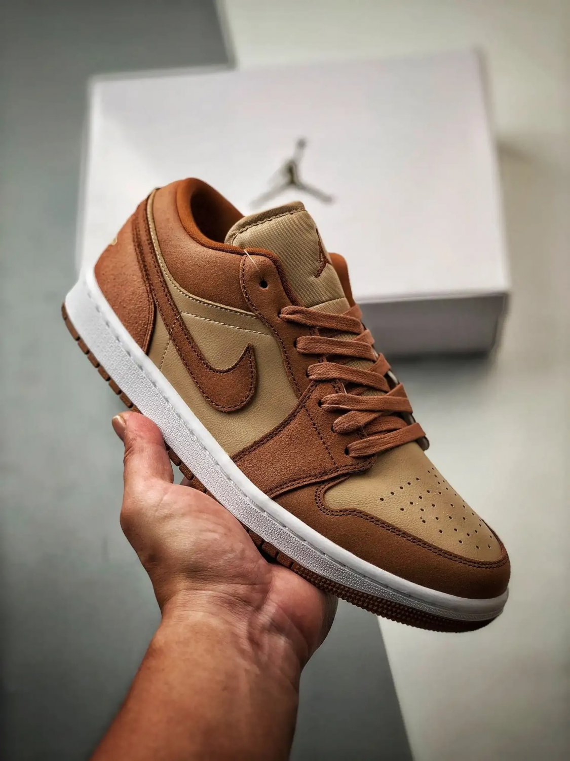 Nike Air Jordan 1 Low SE Legend Coffee