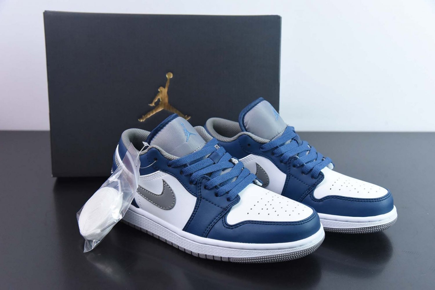 Nike Air Jordan 1 Low True Blue