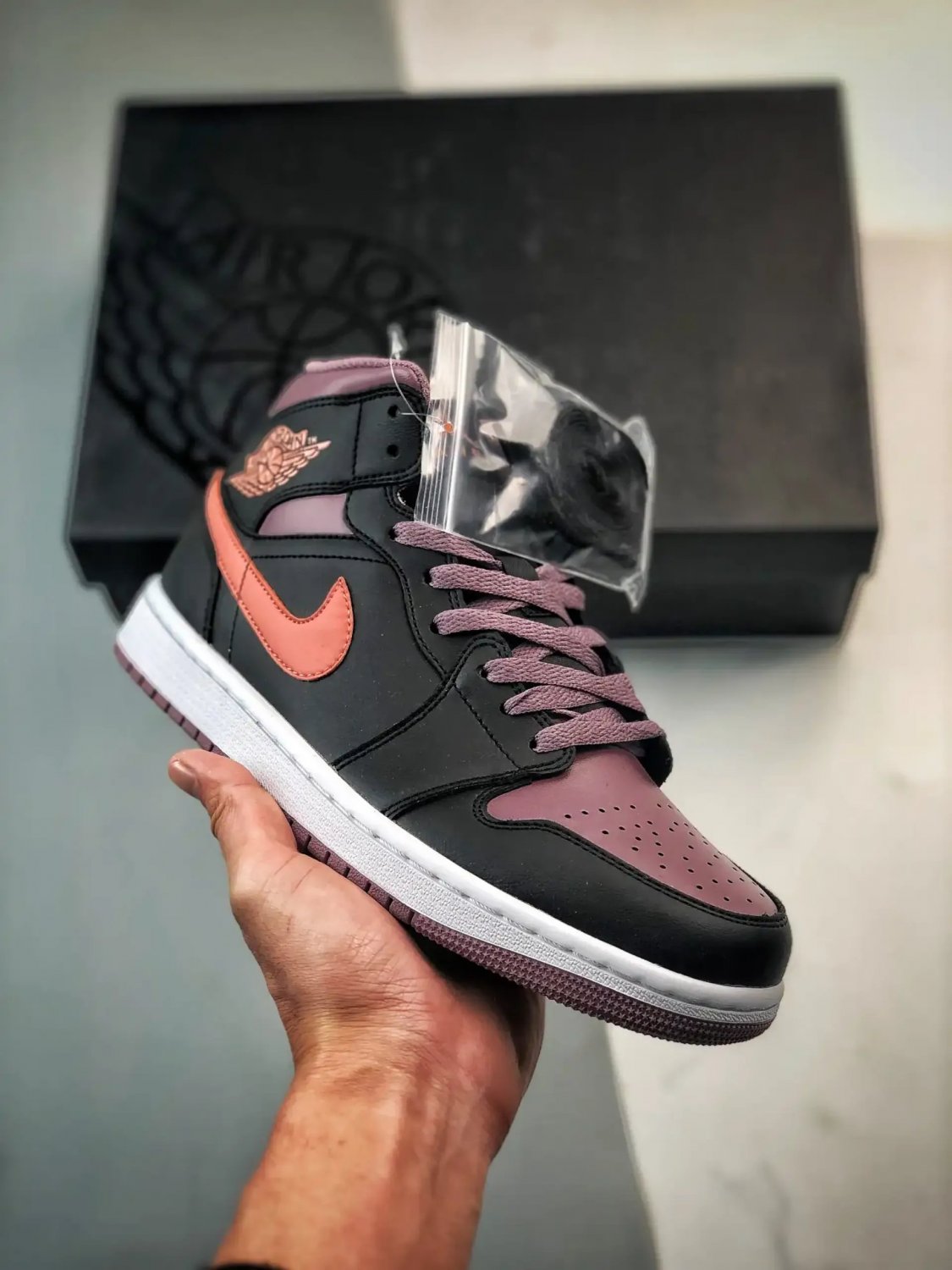 Nike Air Jordan 1 Mid SE Black Sky J Mauve