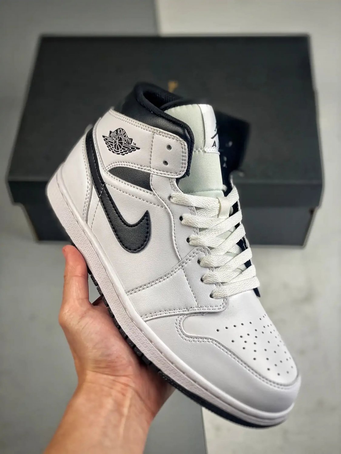 Nike Air Jordan 1 Mid Stromtrooper
