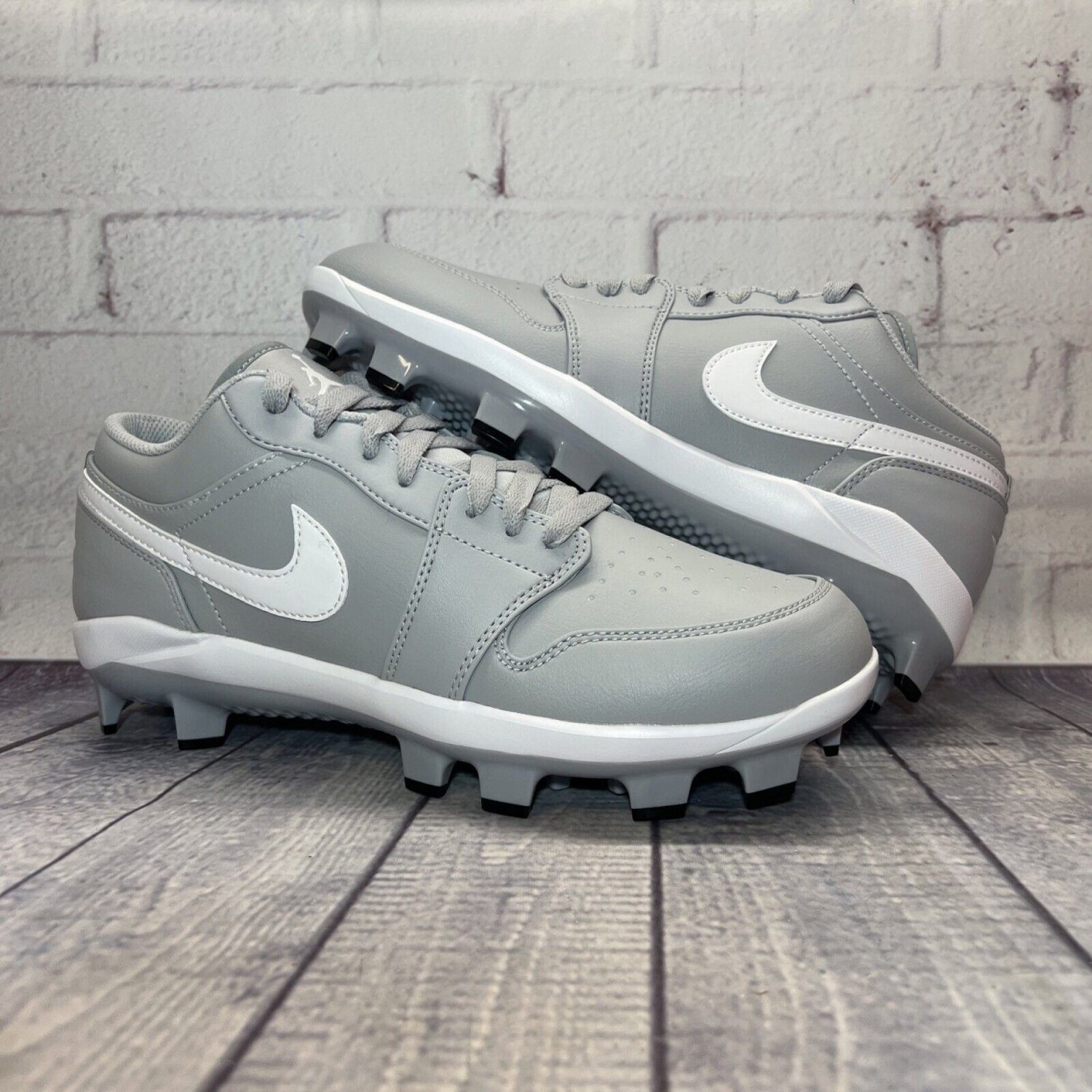 Nike Air Jordan 1 Retro Grey White Baseball Softball Cleats Shoes CJ8524-003