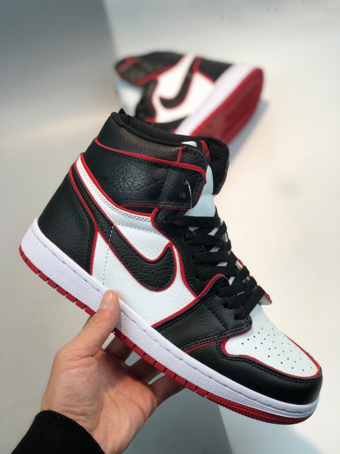 Nike Air Jordan 1 Retro High Bloodline (GS)
