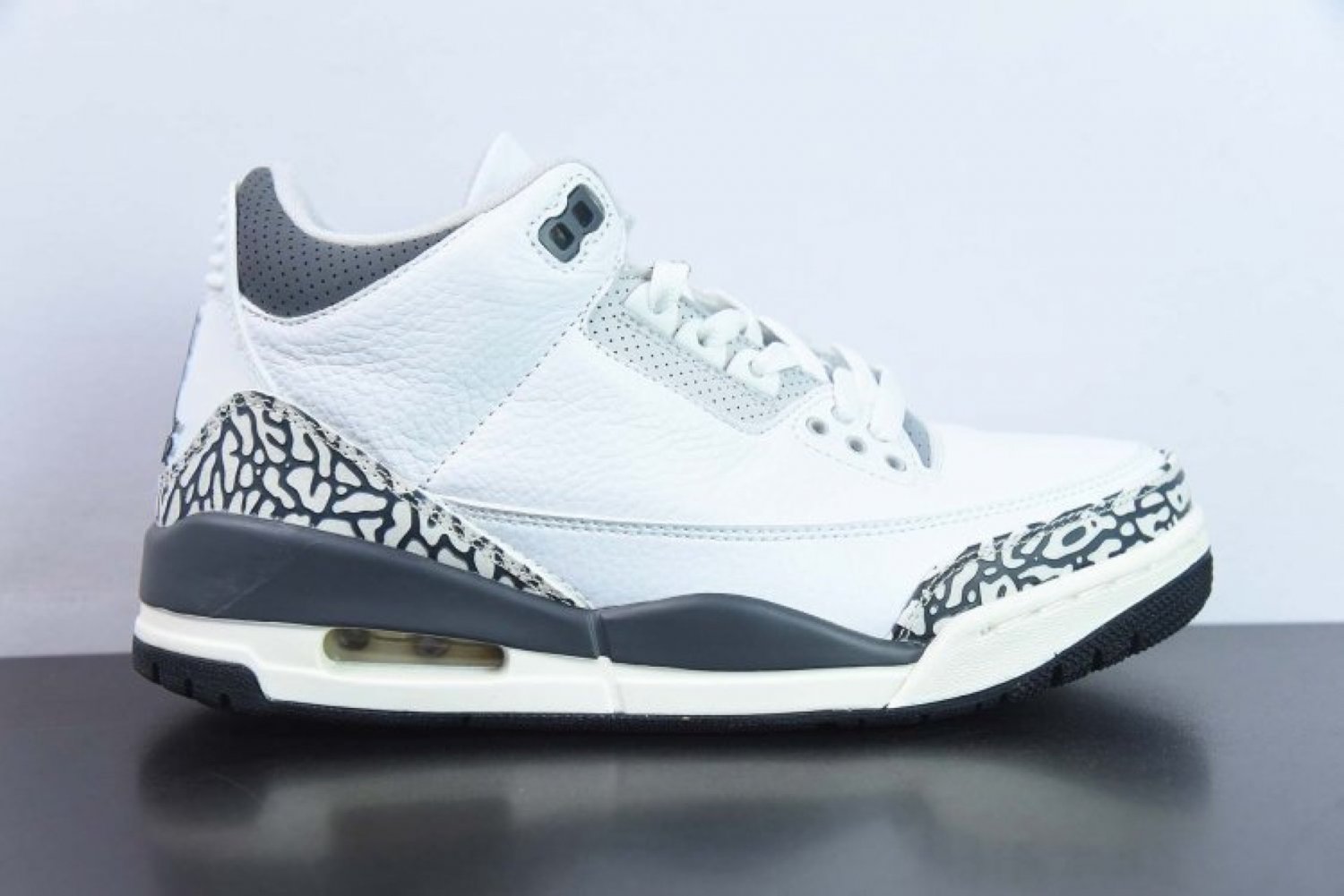 Nike Air Jordan 3 Retro Hide N Sneak Sneakers DX6665-100