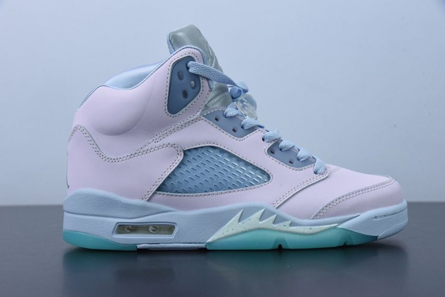 Nike Air Jordan 5 Retro Easter Sneakers DV0562-600