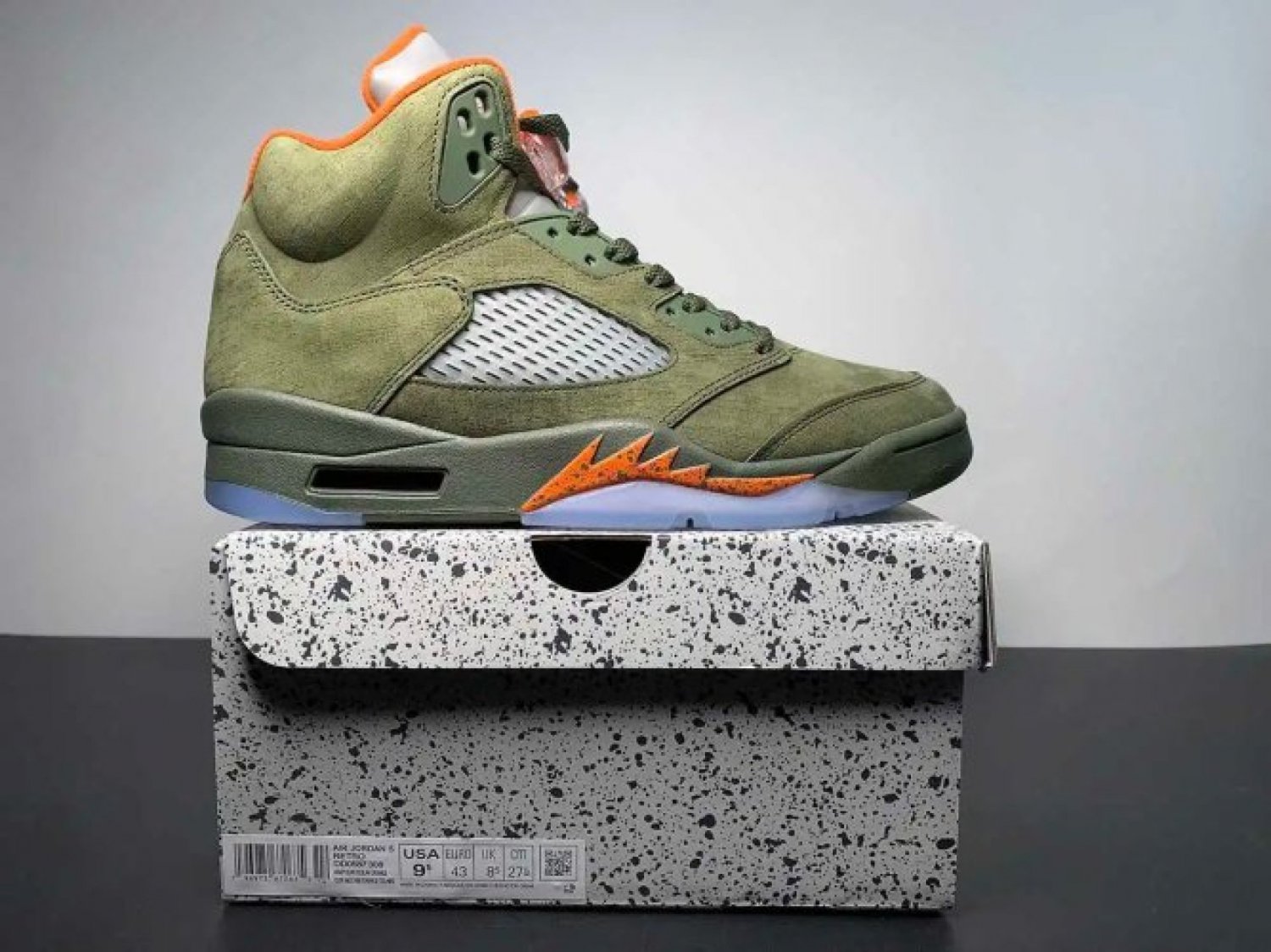 Nike Air Jordan 5 Retro Olive Sneakers 314259-381