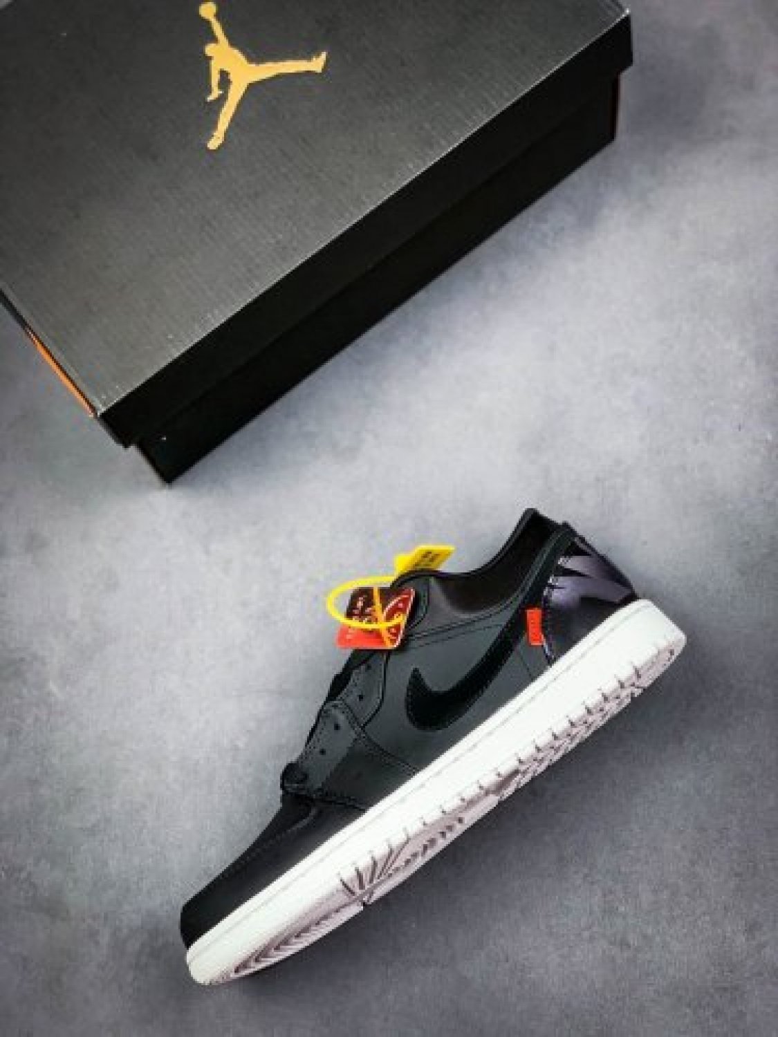 Nike Jordan 1 Low PSG Paris Saint-Germain
