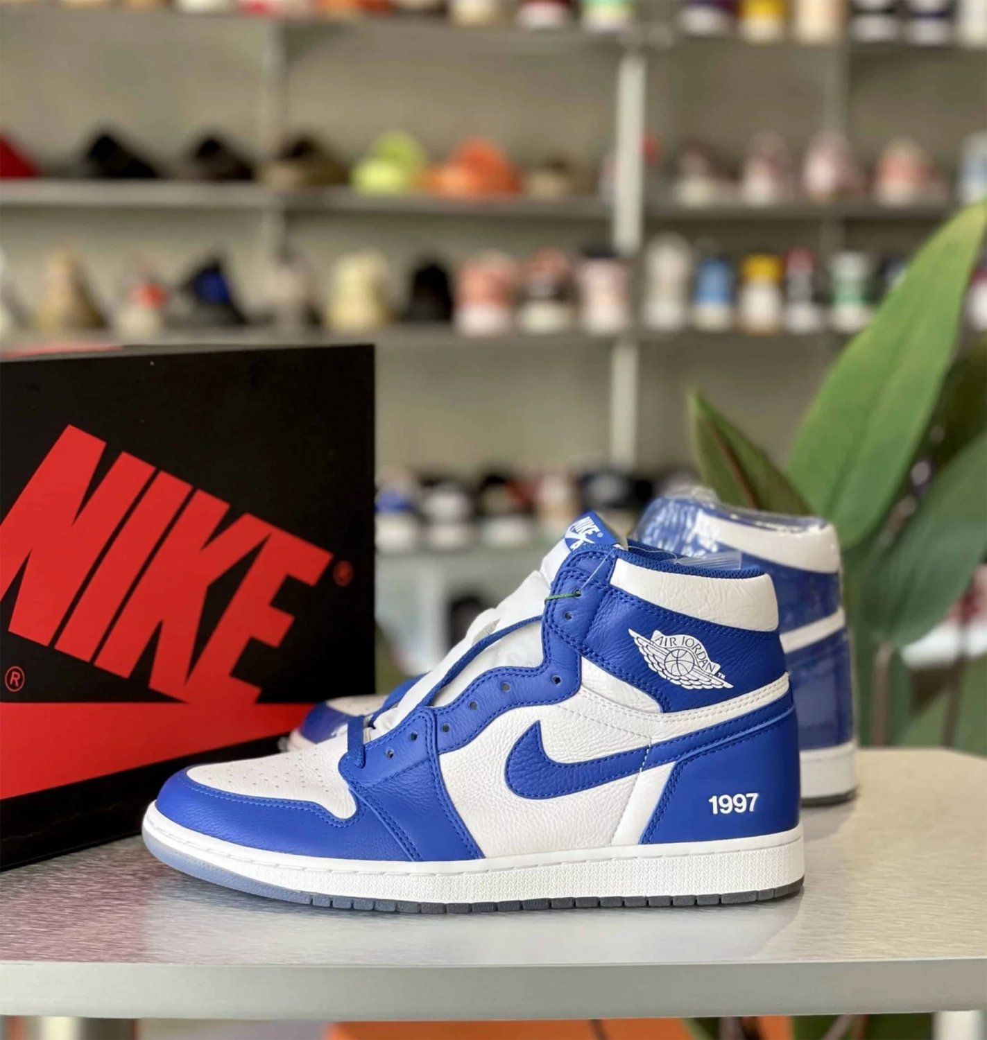 Air Jordan 1 High  Colette  AU Revoir Bonjour 1997 - 2017  836733 XC