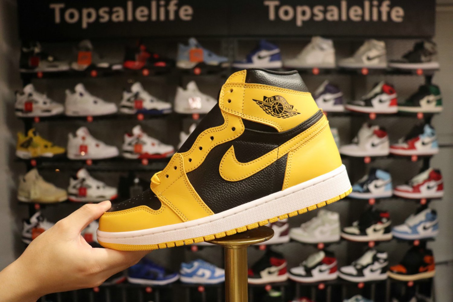 Air Jordan 1 Retro High Pollen