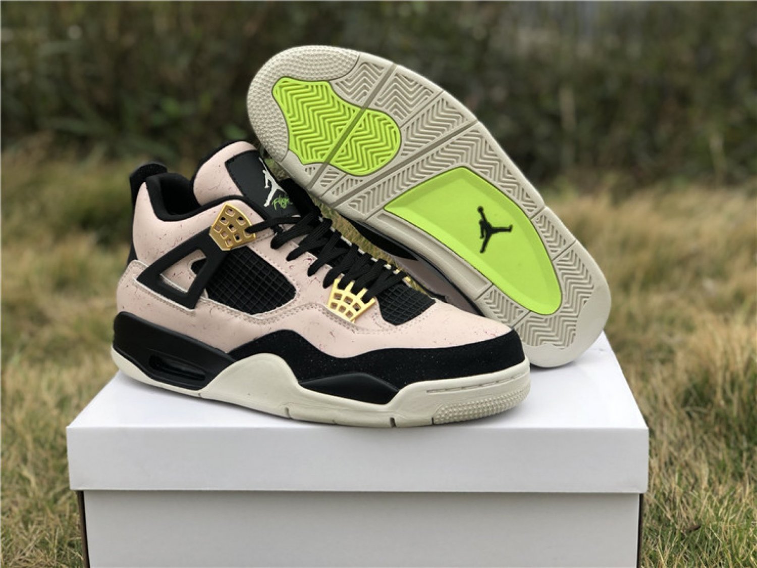 Air Jordan 4 Silt Red Black-Phantom-Volt