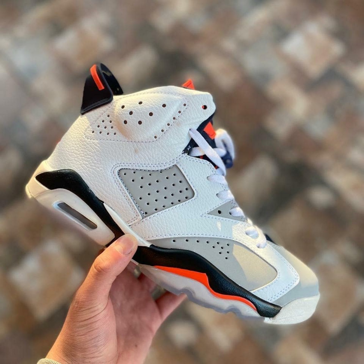 Air Jordan 6 Retro Tinker Hatfield sneakers