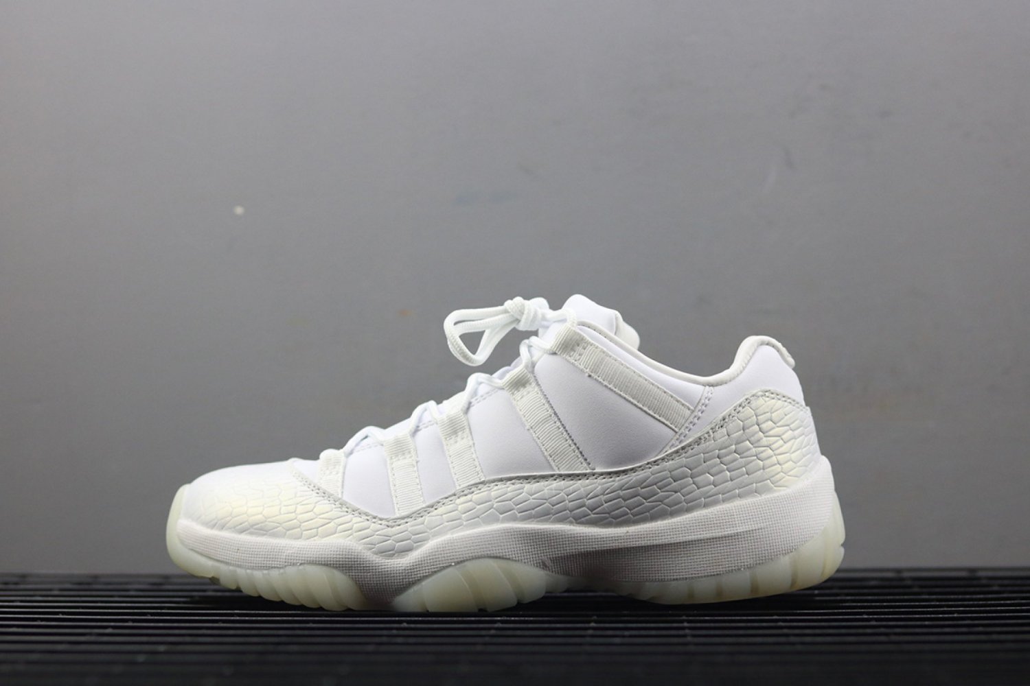 Air Jordan 11 Low GS PRM HC Frost White