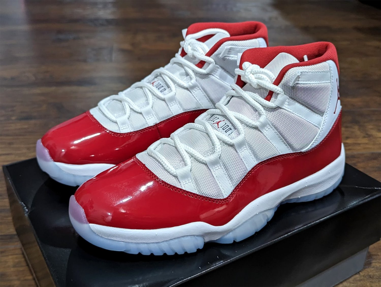 Air Jordan 11 Retro ' Cherry '