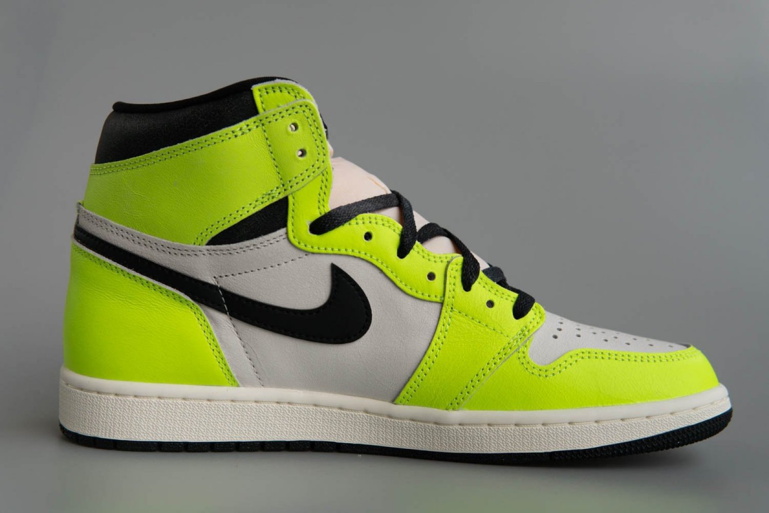 jordan 1 high og visionaire