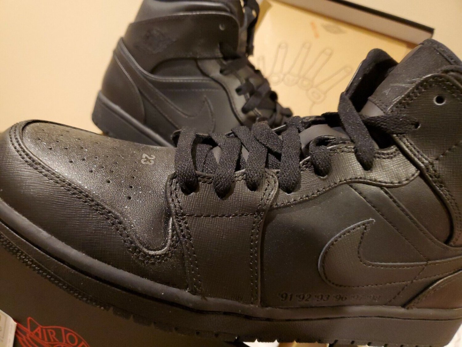 Jordan 1 Mid 2013 Triple Black