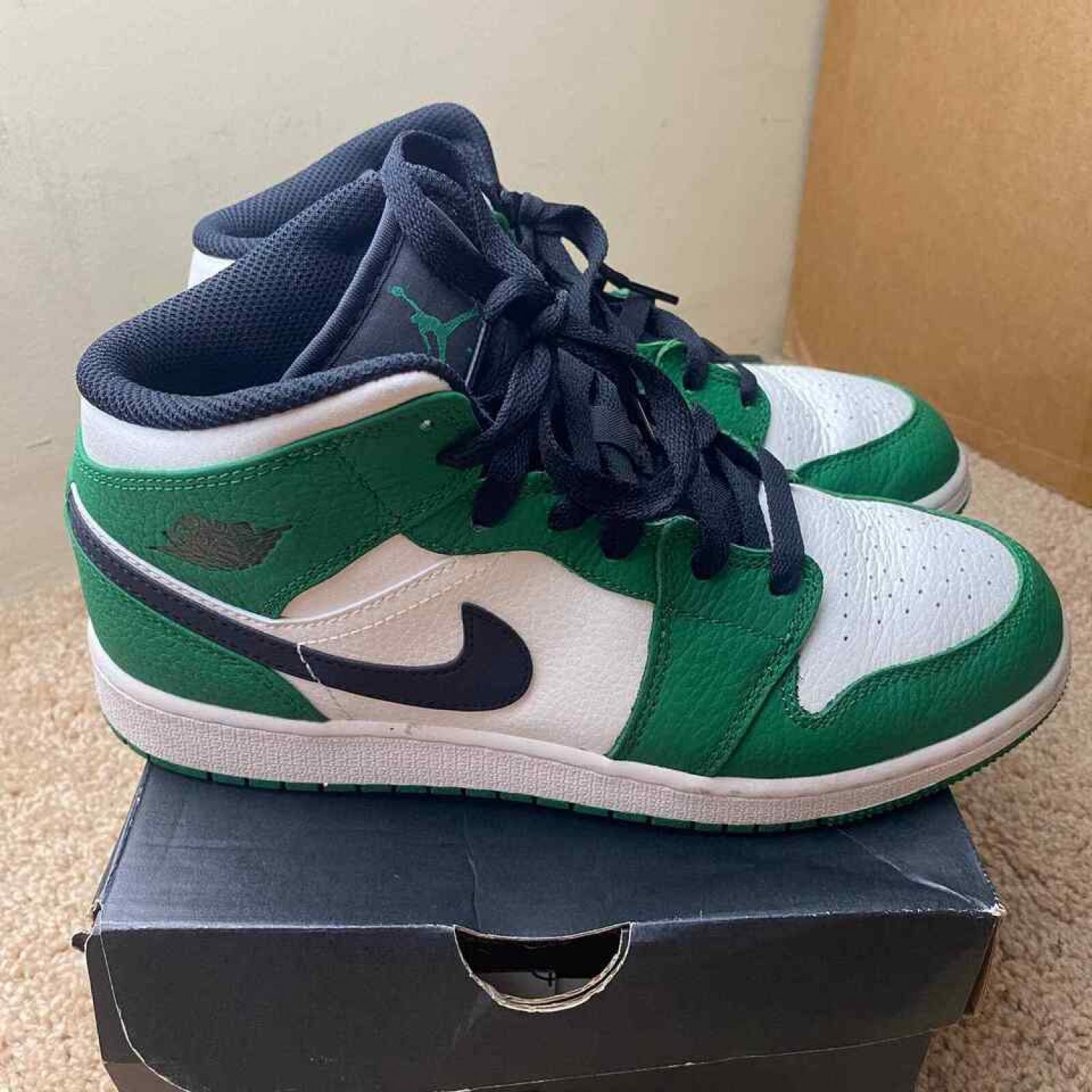 Jordan 1 Mid Pine Green (GS)