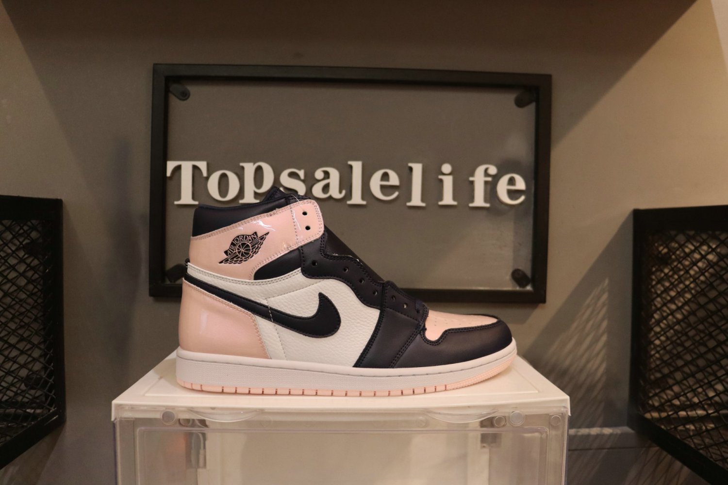 Jordan 1 Retro High OG Atmosphere (Women's)