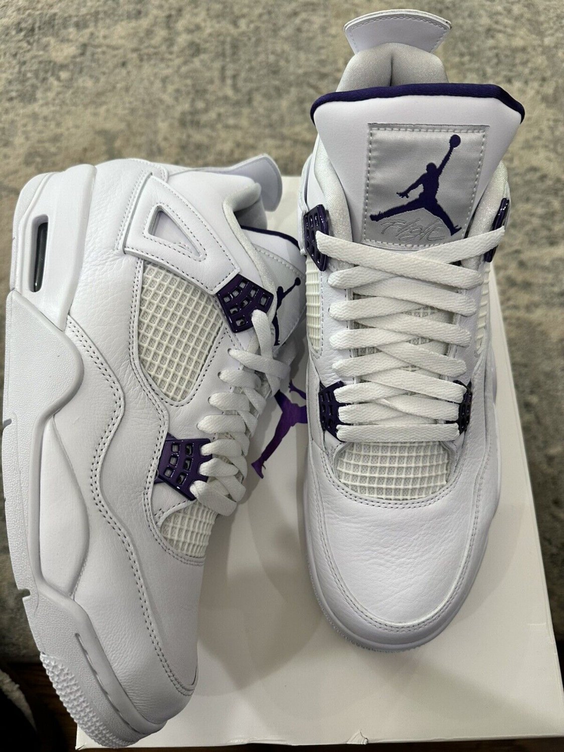 Jordan 4 RetroMetallic Purple