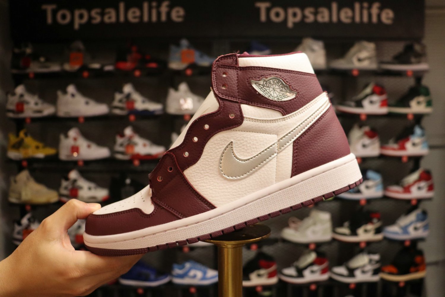 nike air jordan 1 retro high 'bordeaux'_1