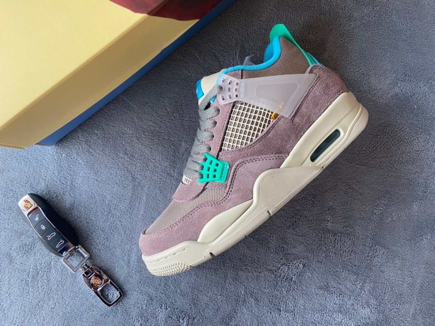 nike air jordan 4 retro sp 30th anniversary union taupe haze_1