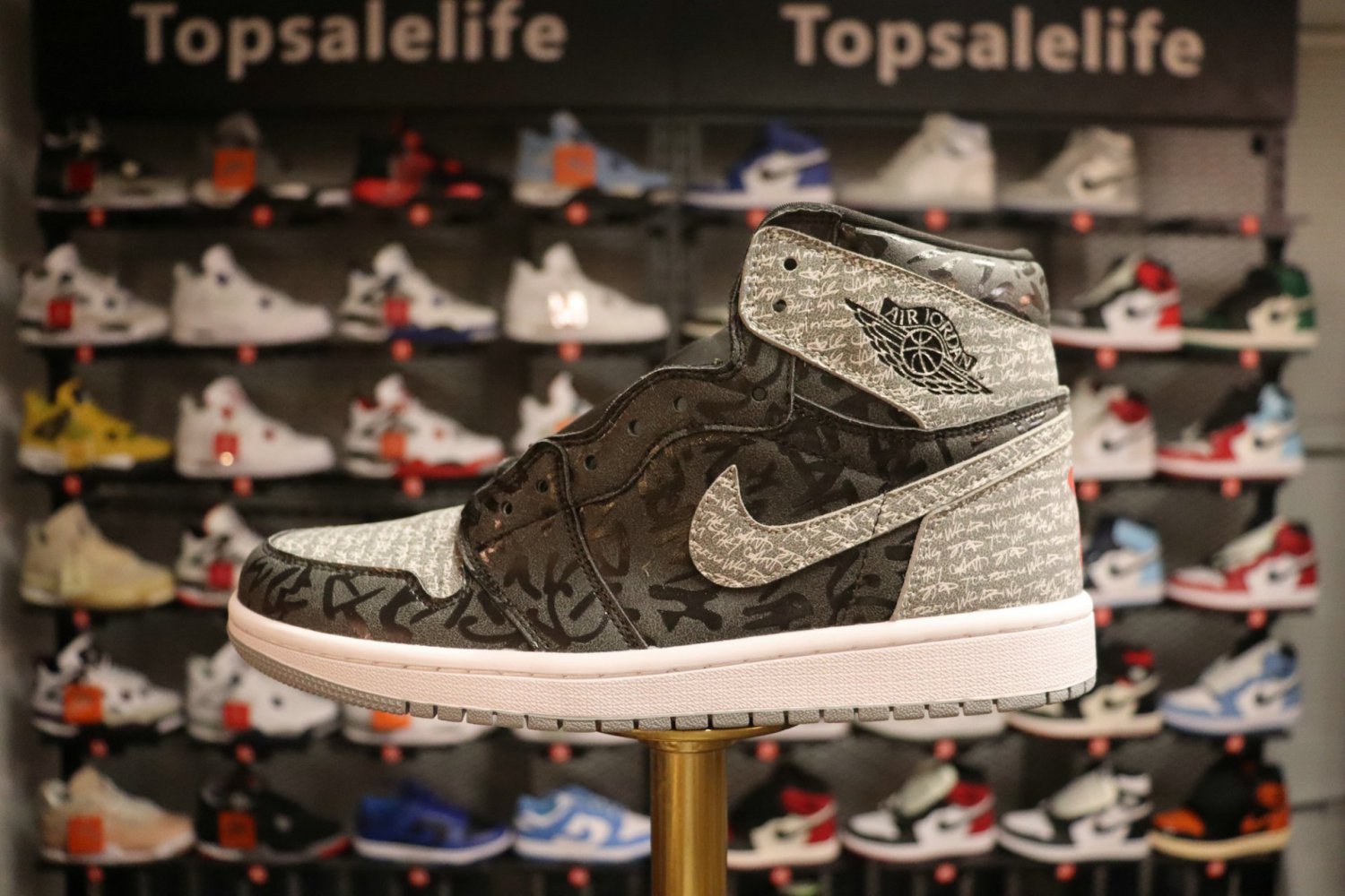 Nike Air Jordan 1 High OG Rebellionaire