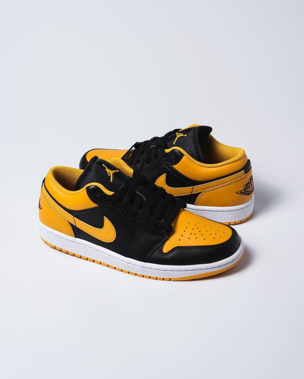 Nike Air Jordan 1 Low 'Black Yellow Ochre'