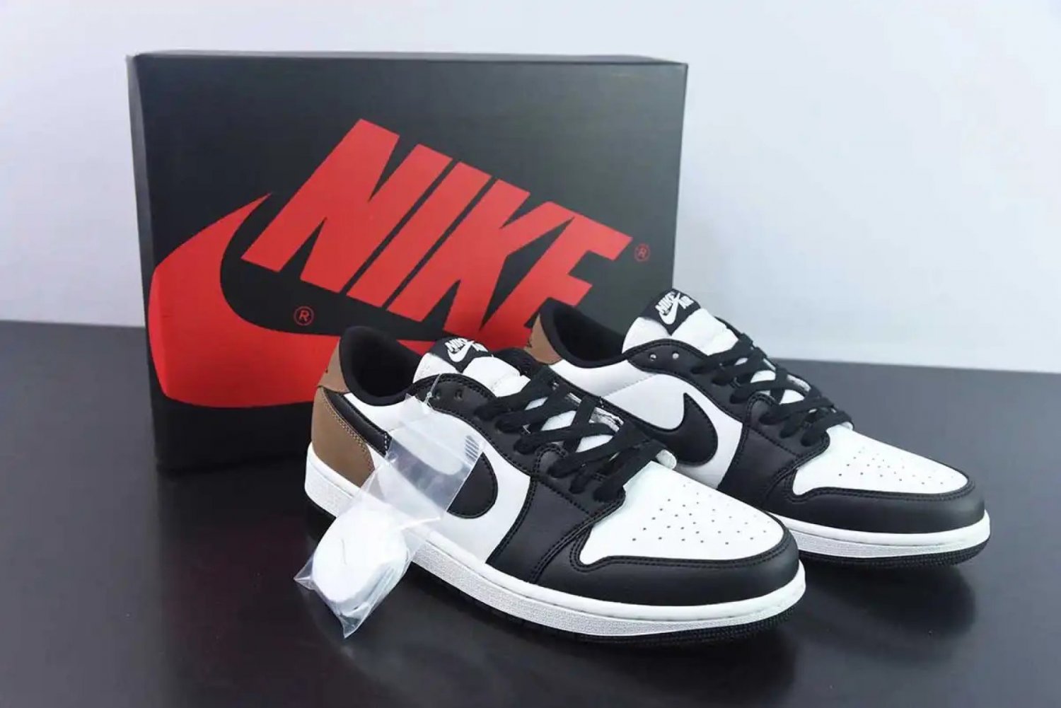 Nike Air Jordan 1 Low OG &acirc;��Mocha&acirc;�� White Black Palomino