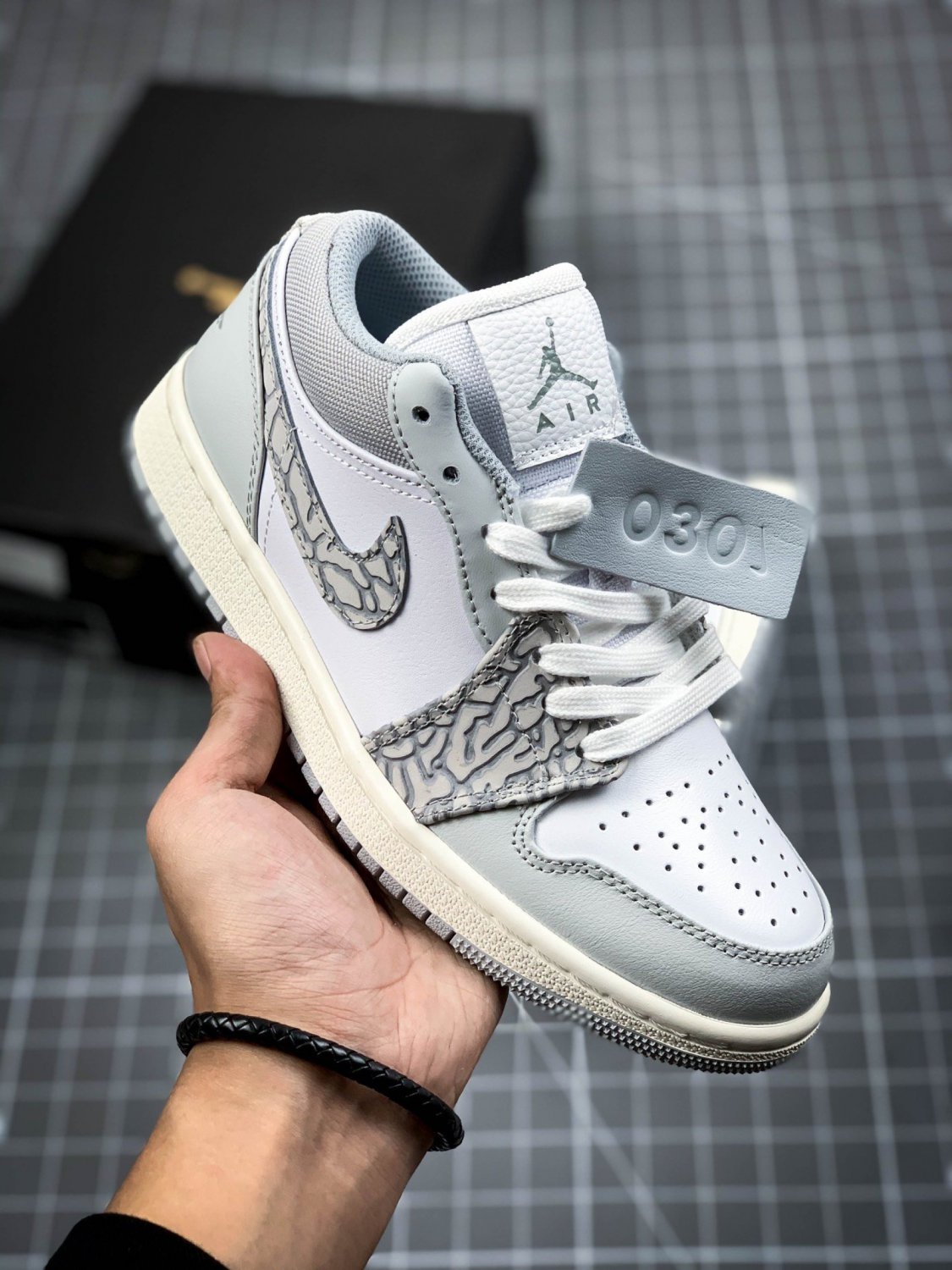 NIKE Air Jordan 1 Low Premium Elephant Print