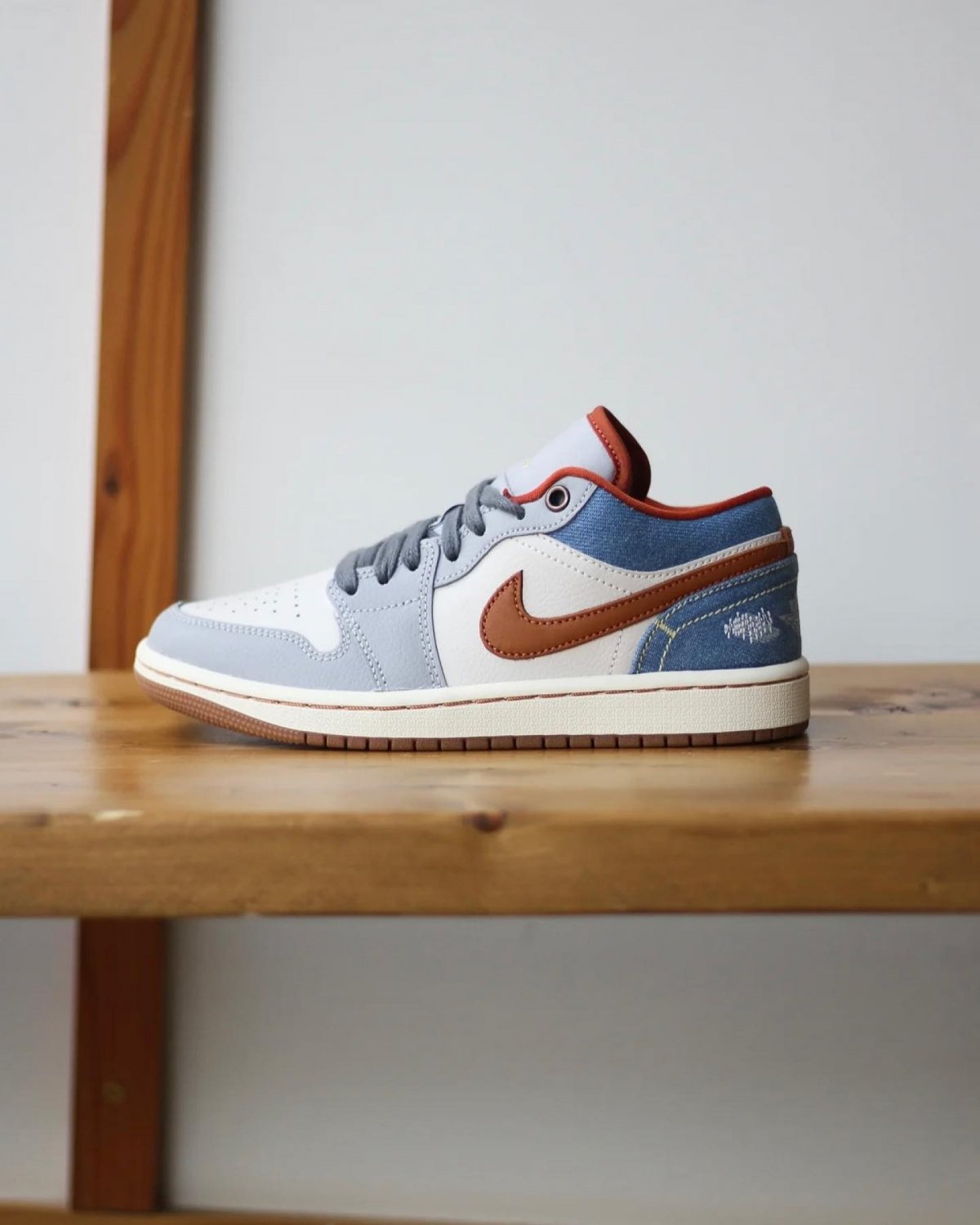 Nike Air Jordan 1 Low SE &acirc;��Phantom Denim&acirc;��