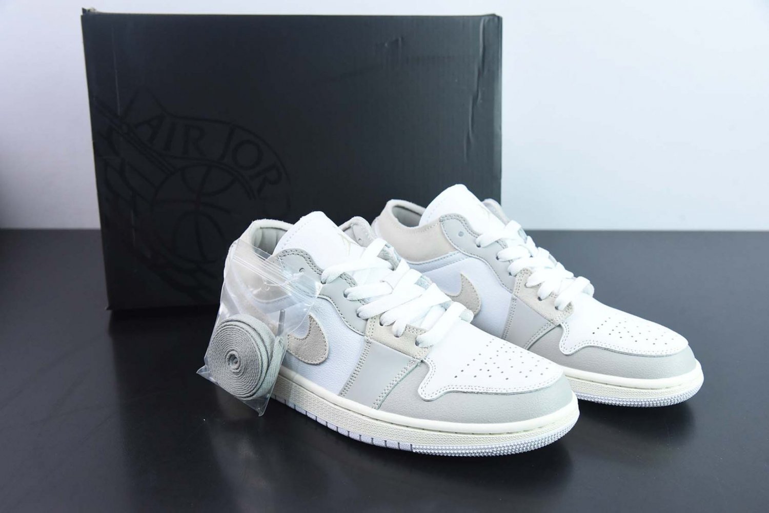 Nike Air Jordan 1 Low SE Craft Inside Out Tech Grey