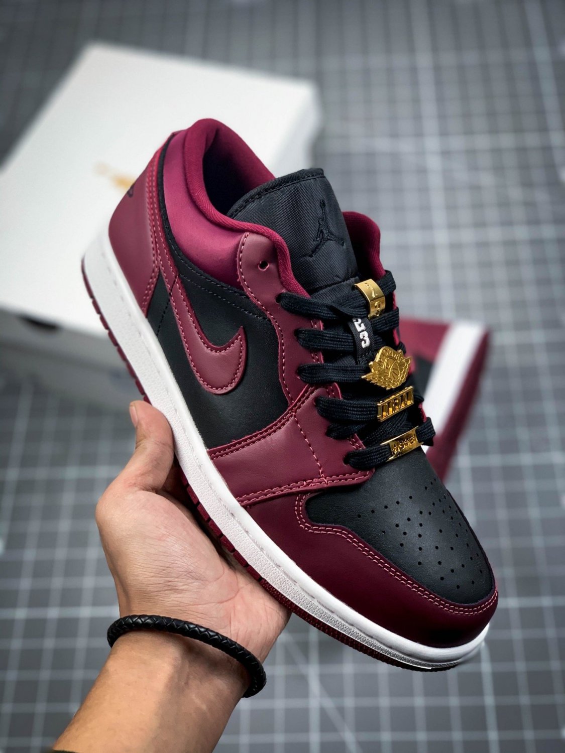 NIKE Air Jordan 1 Low SE dark Beetroot