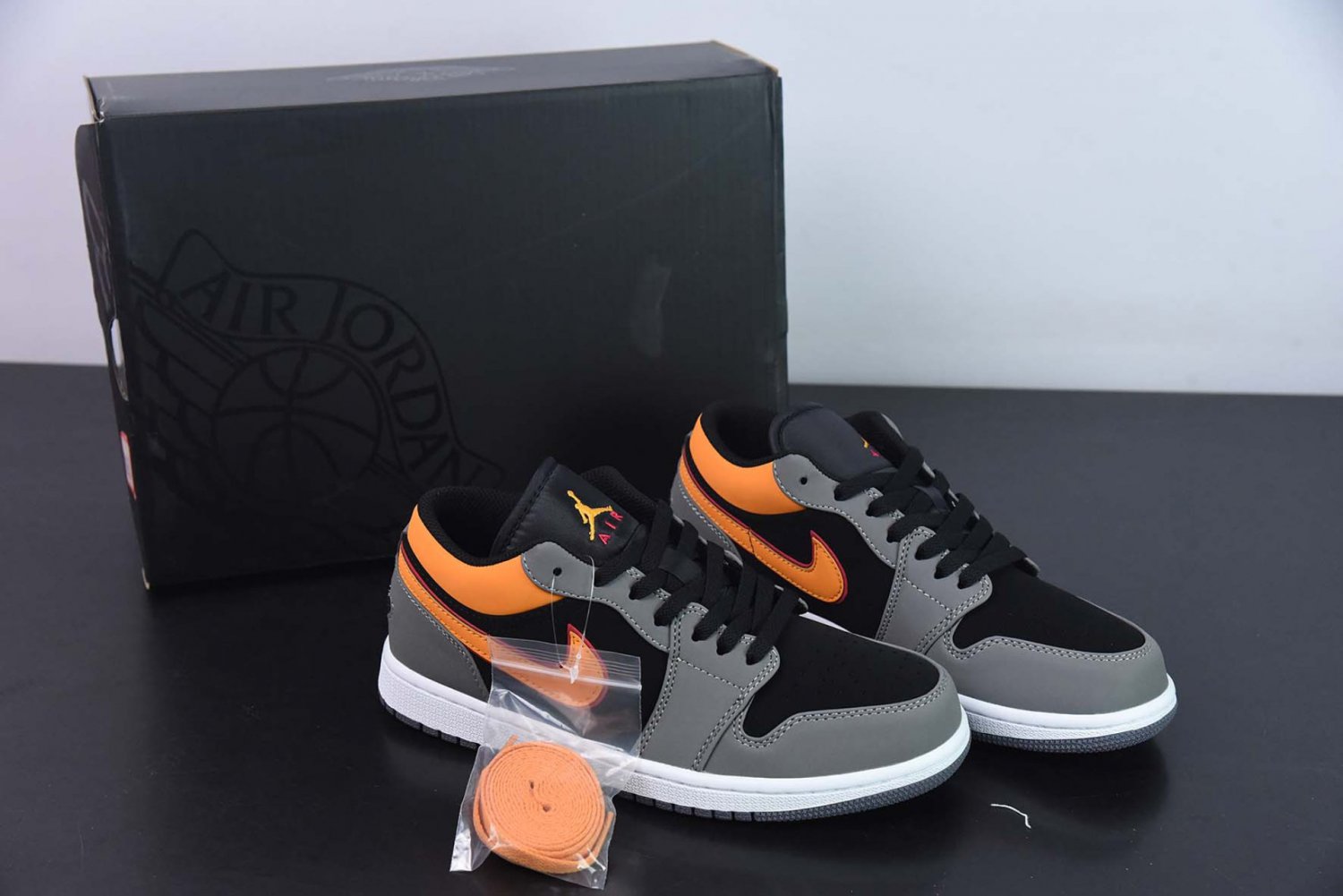 Nike Air Jordan 1 Low SE Light Graphite Vivid Orange