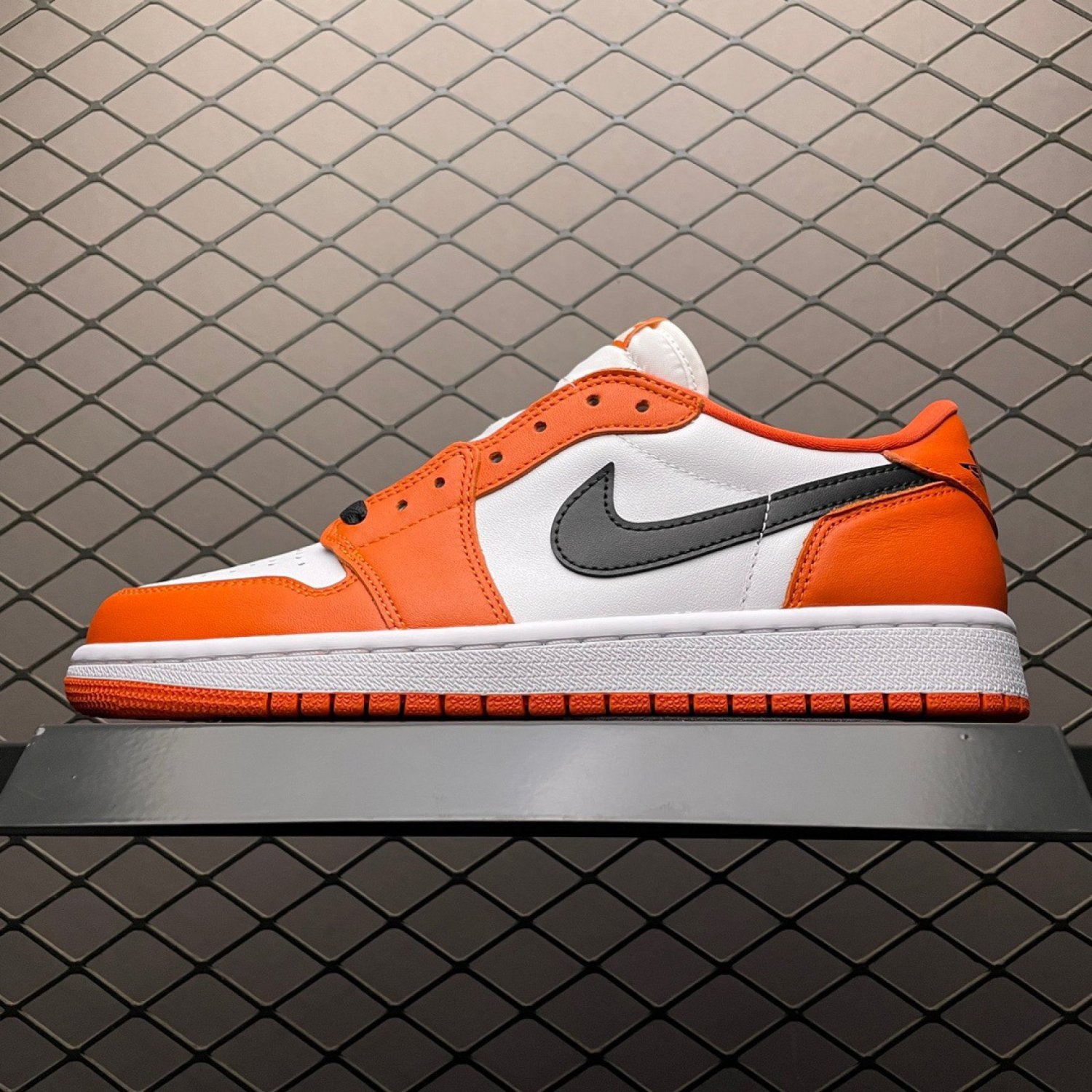 Nike Air Jordan 1 Low Starfish
