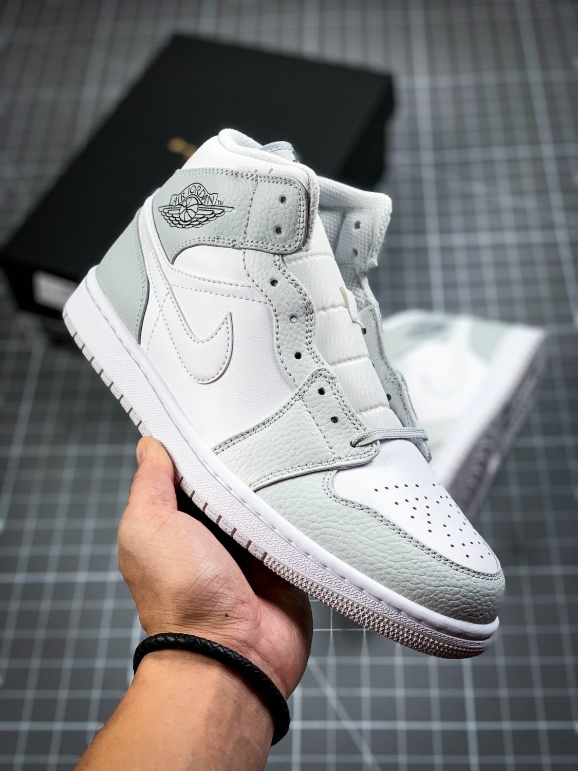NIKE Air Jordan 1 Mid Grey Camo White