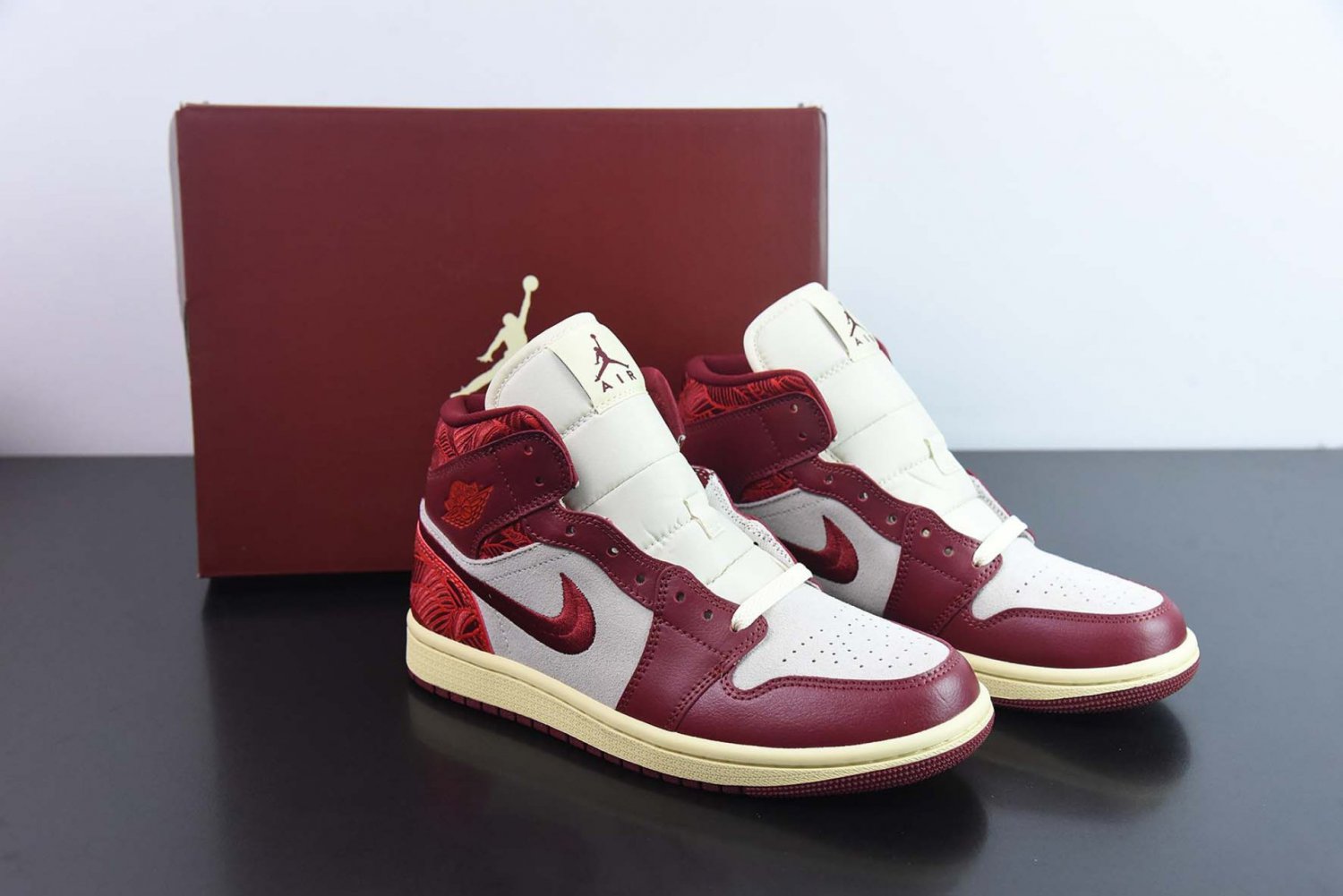 Nike Air Jordan 1 Mid SE Tiki Leaf Team Red