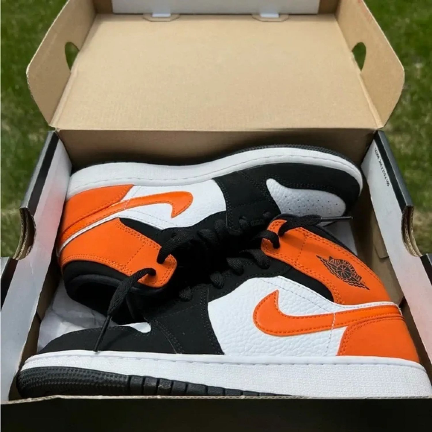 Nike Air Jordan 1 Mid TD 'Shattered Backboard'