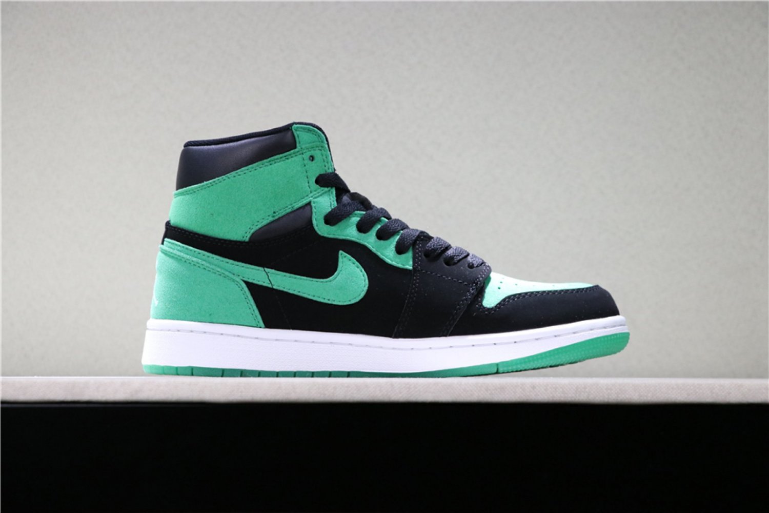 Nike Air Jordan 1 Mid Xbox E3 (2018)