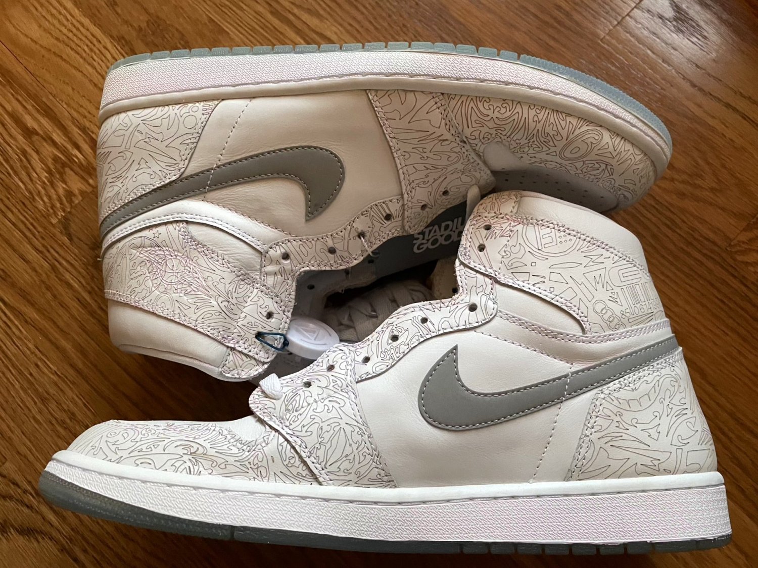 Nike Air Jordan 1 Retro 30th Anniversary ' Laser ' High White Blue
