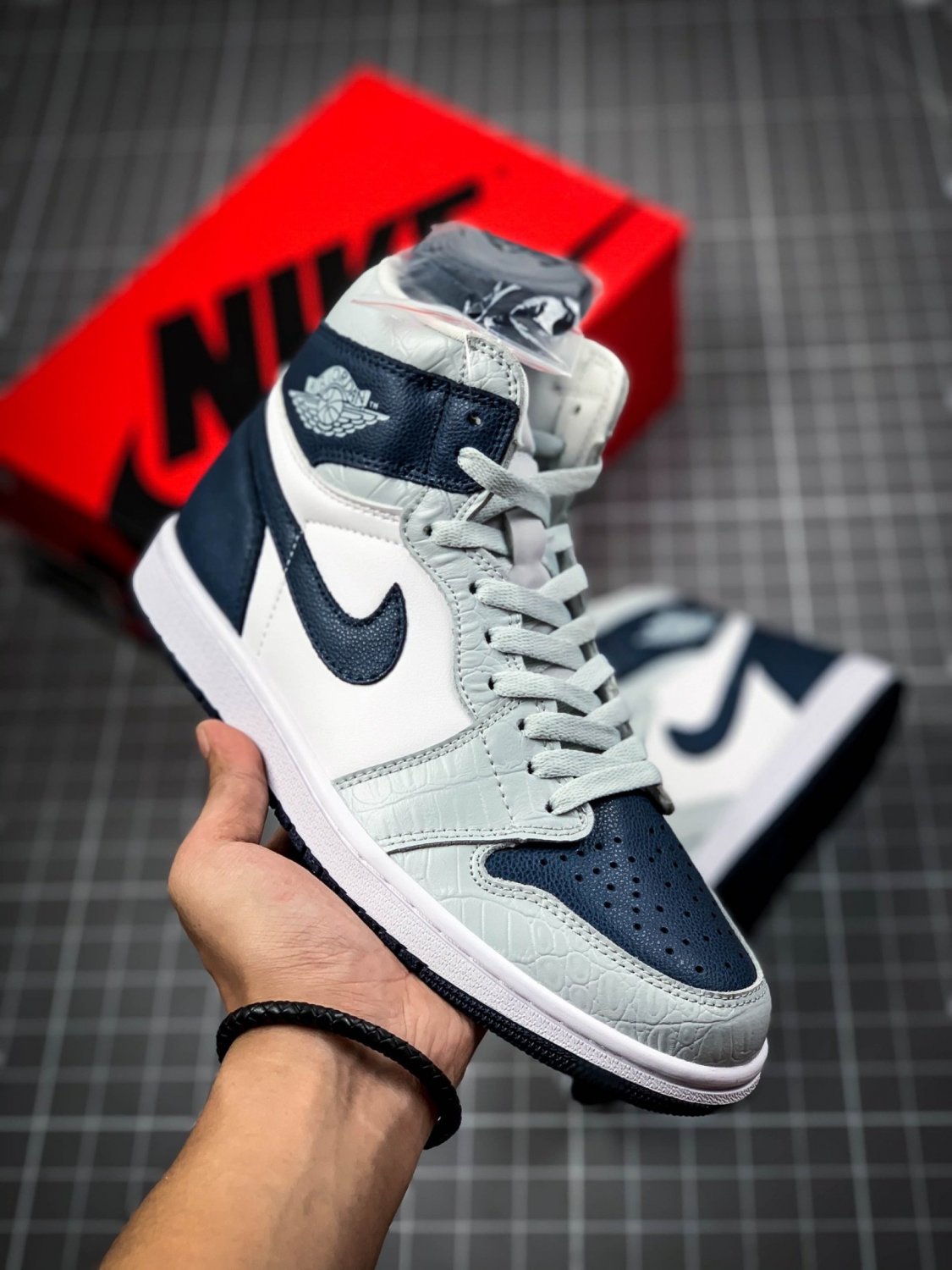 NIKE Air Jordan 1 Retro High Georgetown Hoyas Reptile PE