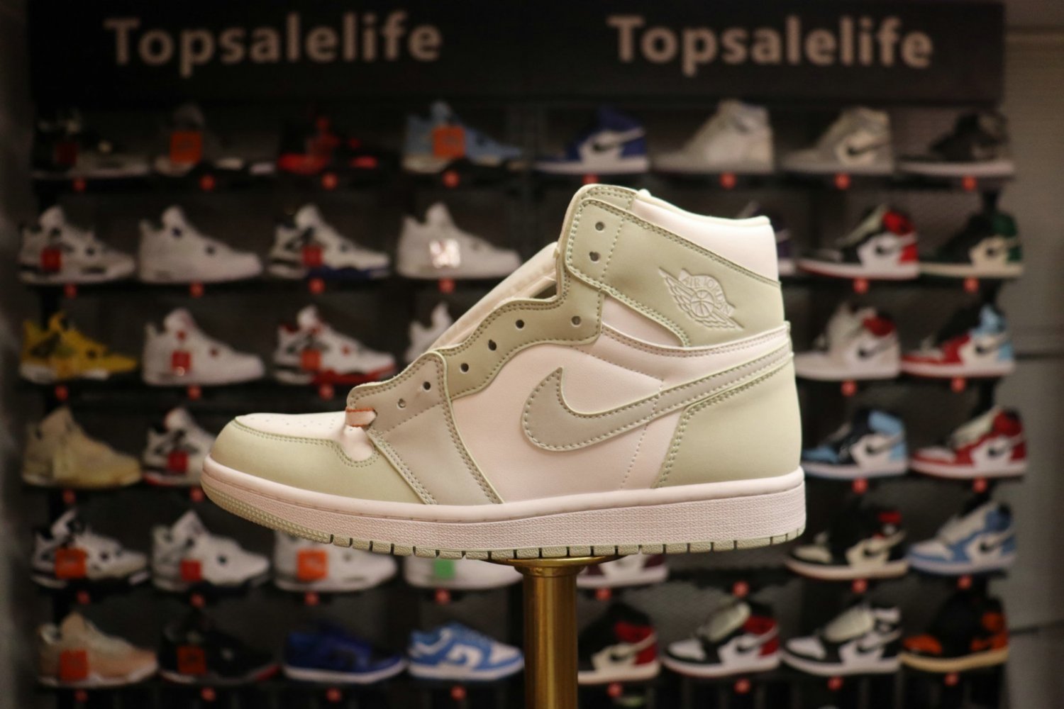 Nike Air Jordan 1 Retro High OG Seafoam