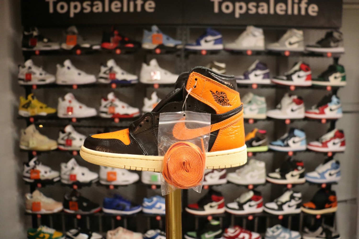 Nike Air Jordan 1 Retro High OG 'Shattered Backboard 3.0' 555088-028